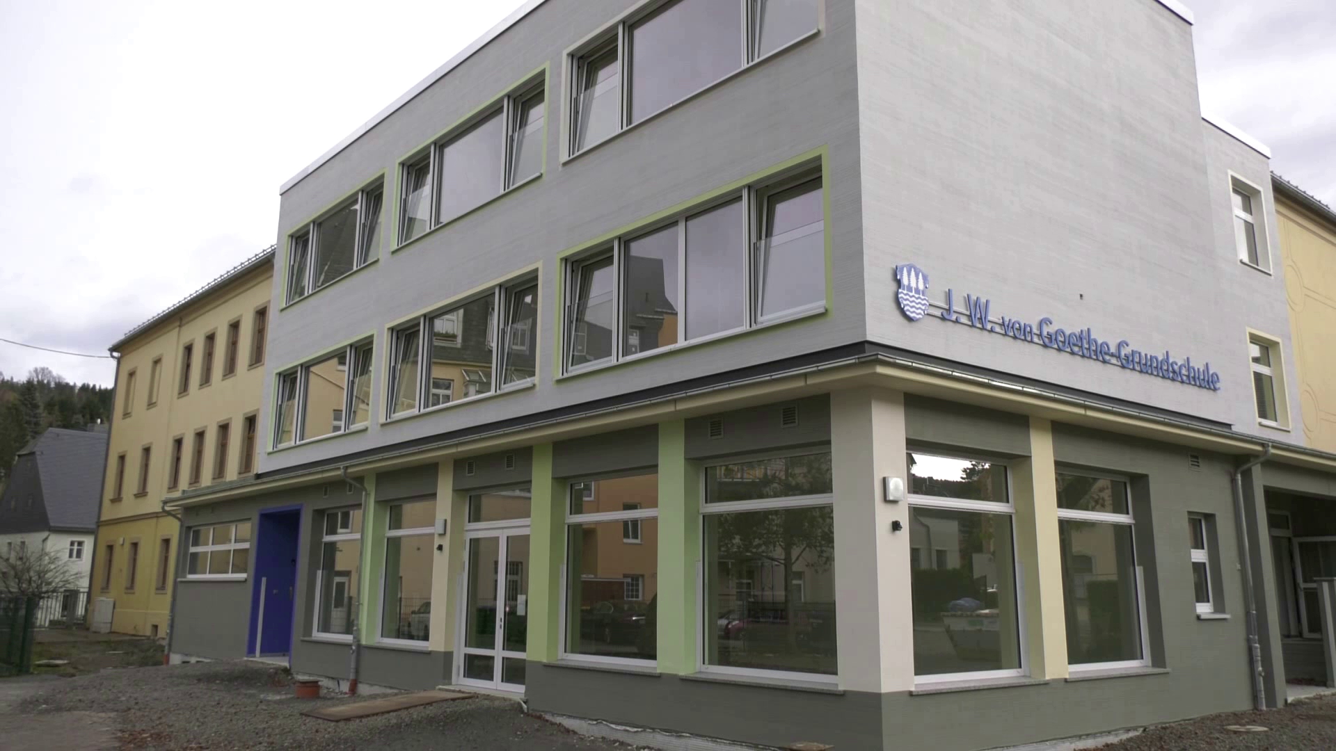 MEgional am 26. November mit der fast fertigen Goethe Grundschule in Olbernhau MEgional am 26. November mit der fast fertigen Goethe Grundschule in Olbernhau