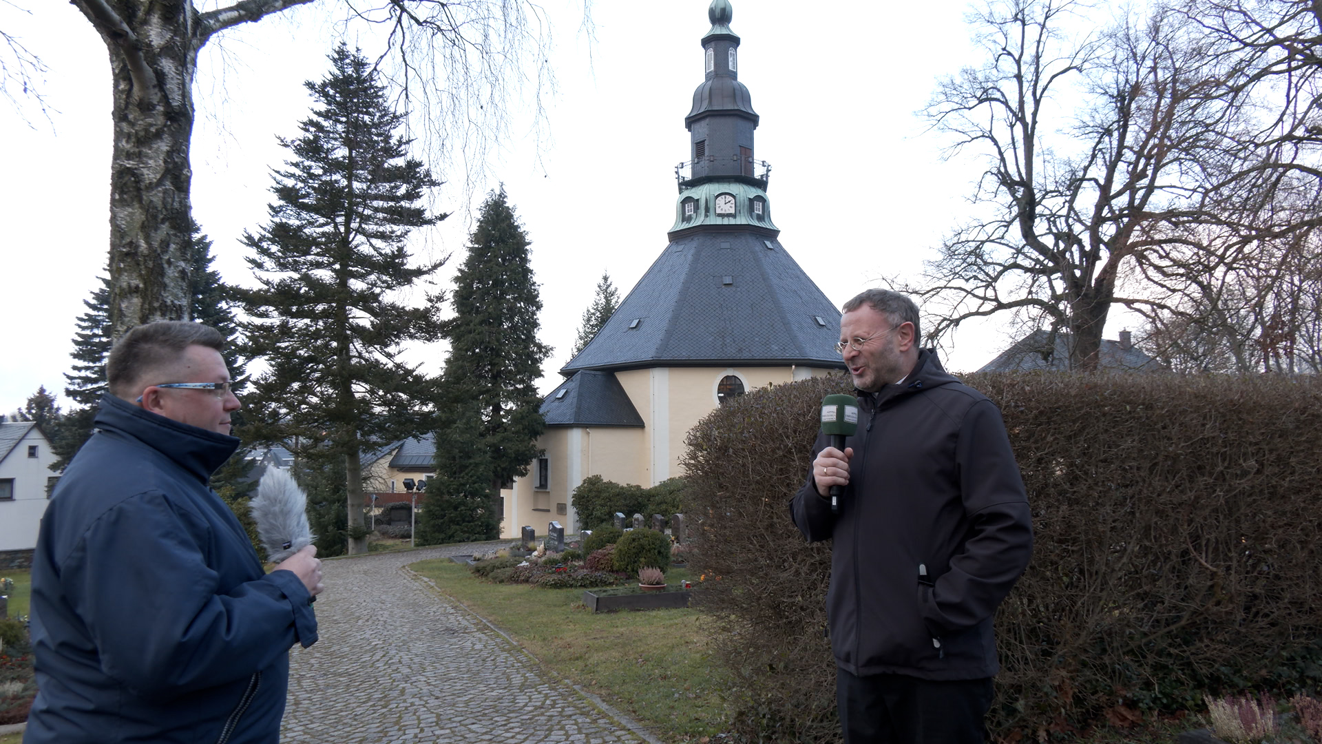 MEgional am 16. Dezember mit einem Interview mit Pfarrer Michael Harzer MEgional am 16. Dezember mit einem Interview mit Pfarrer Michael Harzer